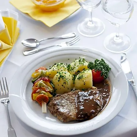Otel Seniorenresidenz Parkwohnstift 3*
